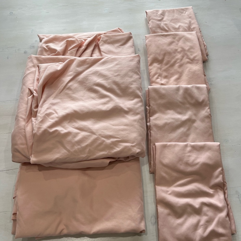 Room Essentials Blush full Bedding Set with‎ extra sheet and pillow cases